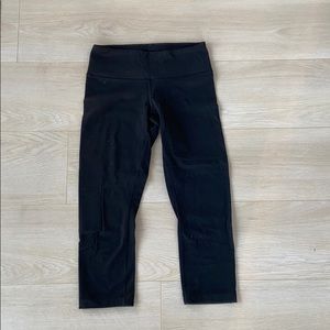 Lululemon Cropped Wunder Unders